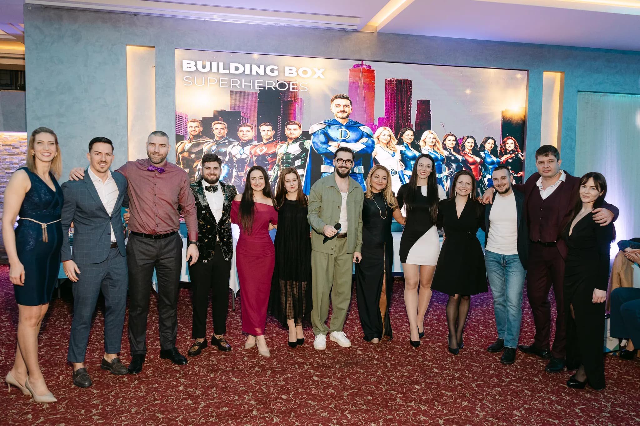 Екипът на Building Box на събитието „Building Box Superheroes“