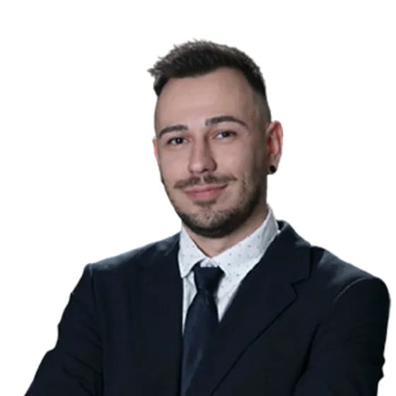 Кристин Николов